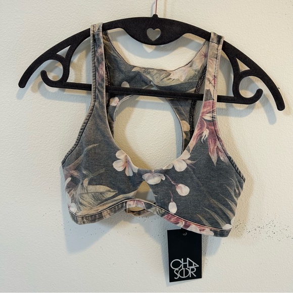Chaser Floral Print Bra Top with Cutout Back and Front Design Size XS - Picture 3 of 5